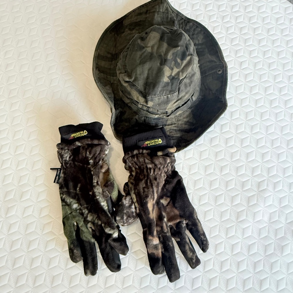 Scent Blocker Plus Camo Hunting Set Boonie Hat and Fleece Gloves Camouflage